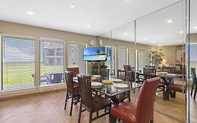Ground Floor Beachfront Beauty! Steps To The Beach And Pool
