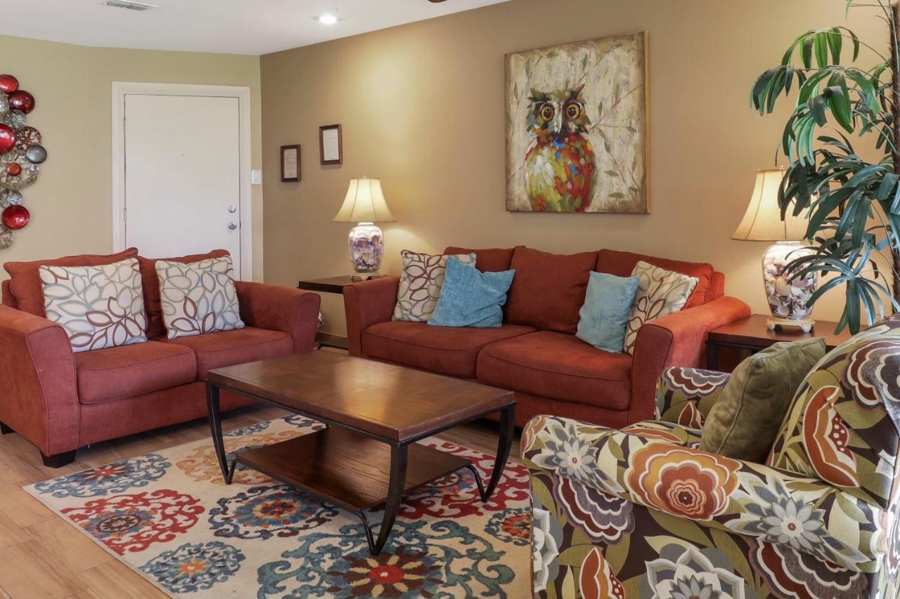 Ground Floor Beachfront Beauty! Steps To The Beach And Pool South Padre Island Exterior photo